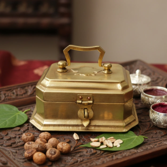 BN/06A - Rare Vintage Pure Brass Paan daan - Betel Nut Supari Box | KITCHENWARE | UTENSILS | HOME APPLIANCES