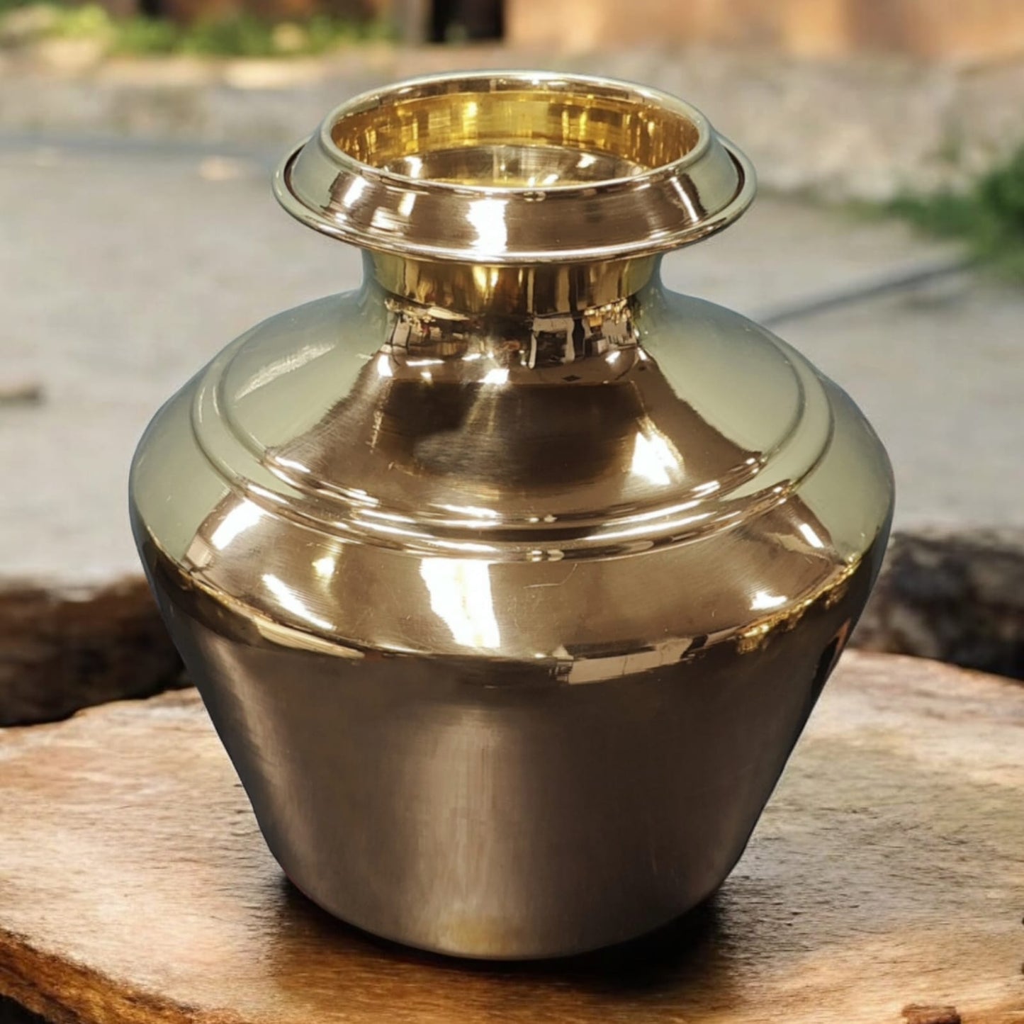 BRAND NEW: NW/082 - 100% Pure Brass Very Beautiful Shape Solid Water Pot | Traditionally known as "Kodam" (5 Litre) | KITCHENWARE | UTENSILS | HOME APPLIANCES