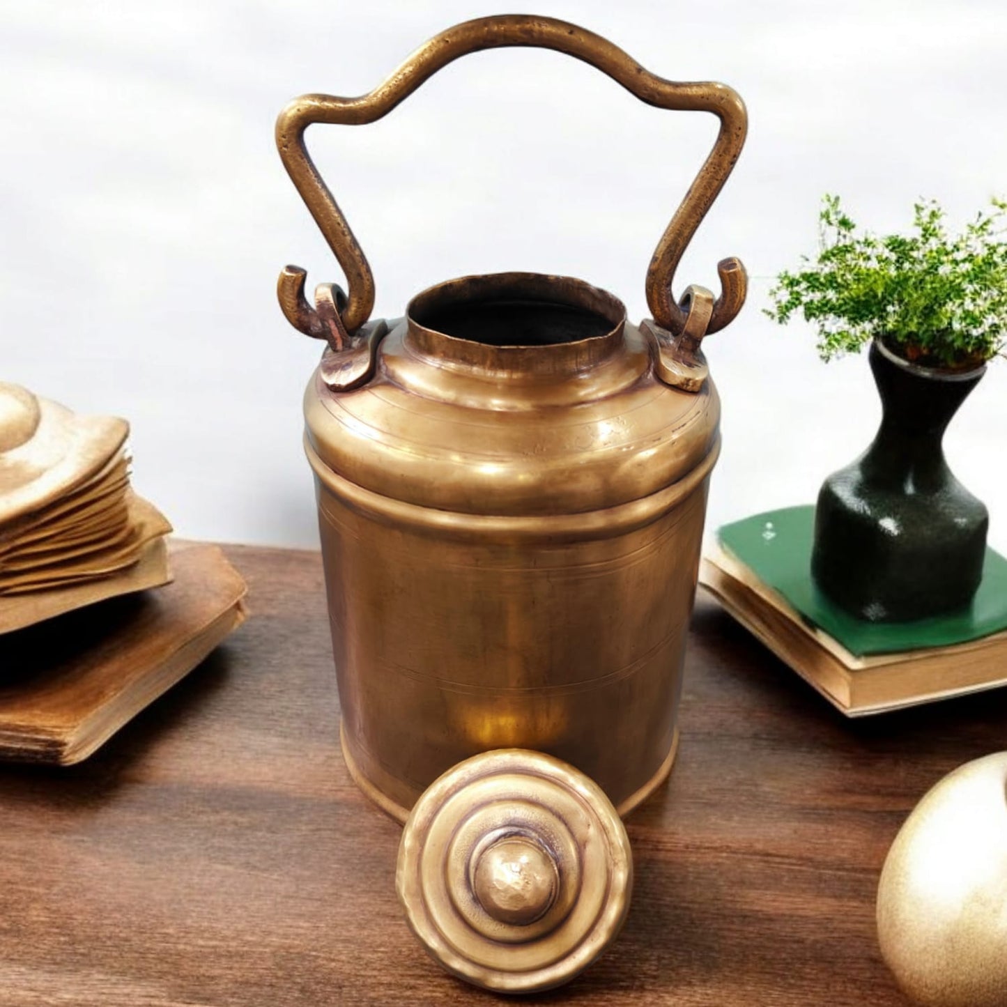 ORIGINAL ANTIQUE: AT/035 - Vintage Pure Brass Very Beautiful Shape Oil - Ghee - Milk Can | KITCHENWARE | UTENSILS | HOME APPLIANCES