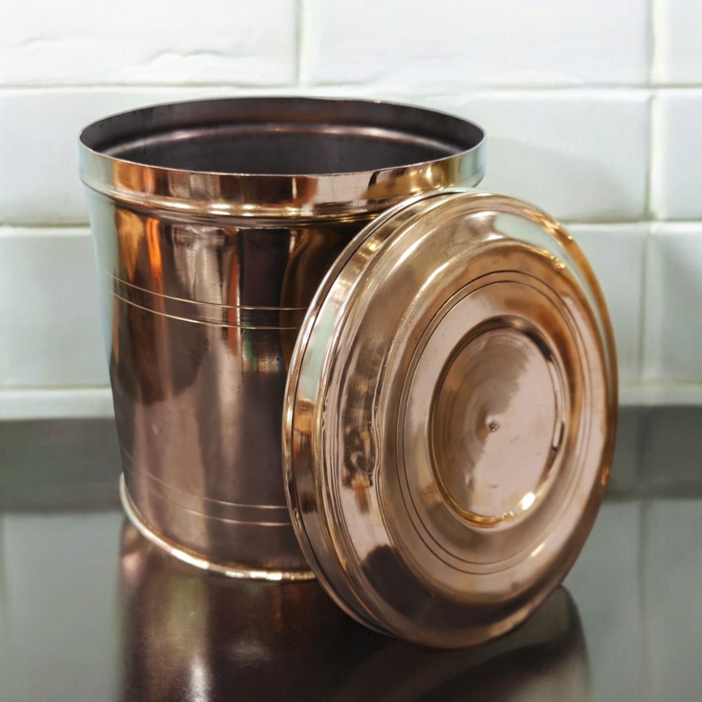 ORIGINAL ANTIQUE: AT/072 - Original Vintage Pure Brass Big Size Cylindrical Storage Container | KITCHENWARE | UTENSILS | HOME APPLIANCES