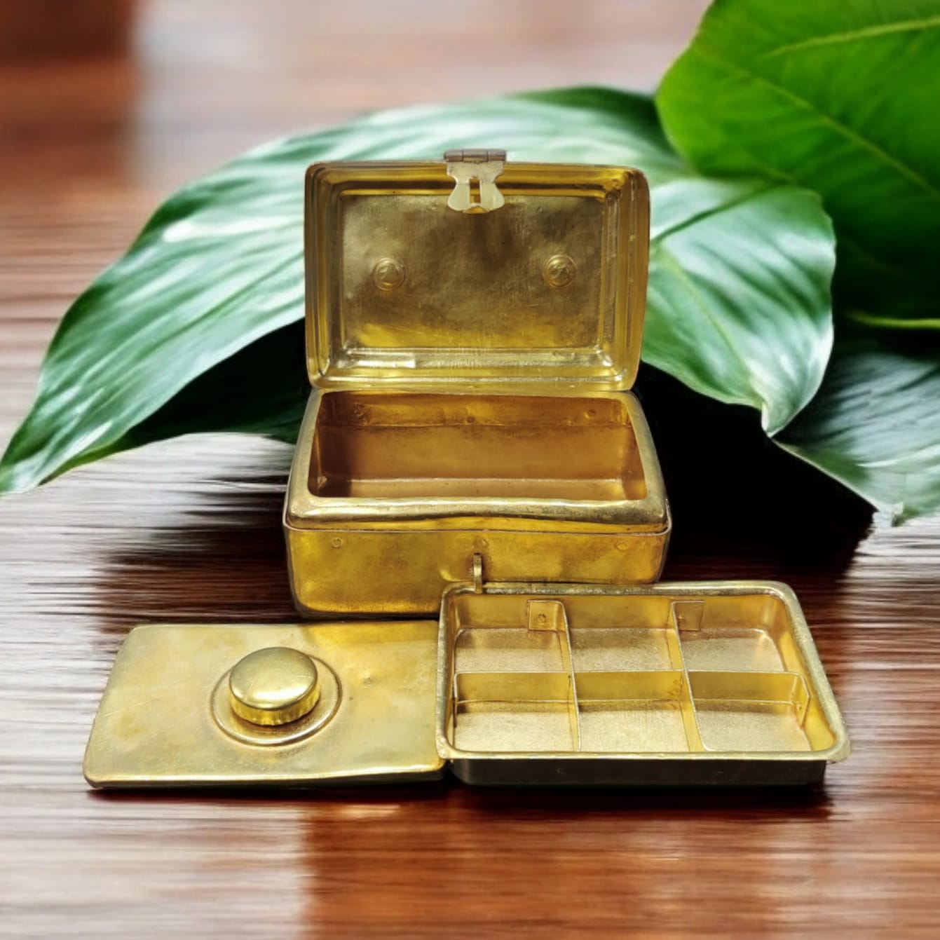 ORIGINAL ANTIQUE: AT/144 - PD010 Rare Vintage Brass Paan daan - Betel Nut Supari Box | KITCHENWARE | UTENSILS | HOME APPLIANCES