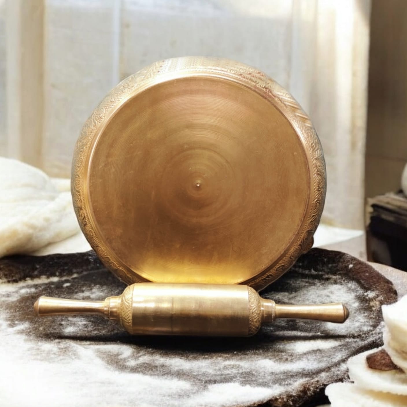 ORIGINAL ANTIQUE: AT/016 - 100% Pure Brass Vintage Chapati Maker Board and Rolling Pin | Antique Matt Finish Belan Patla | KITCHENWARE | UTENSILS | HOME APPLIANCES