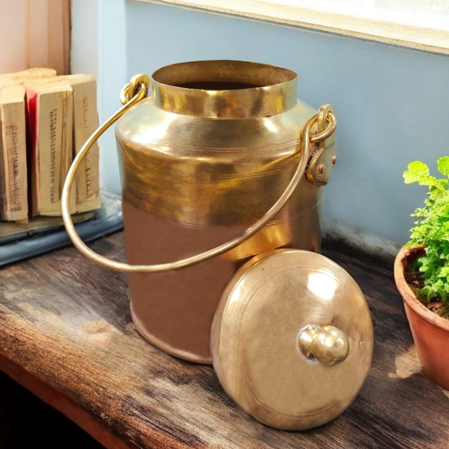 ORIGINAL ANTIQUE: AT/049 - Original Vinatge Pure Brass Oil - Ghee - Milk Can with Handle & Lid | KITCHENWARE | UTENSILS | HOME APPLIANCES