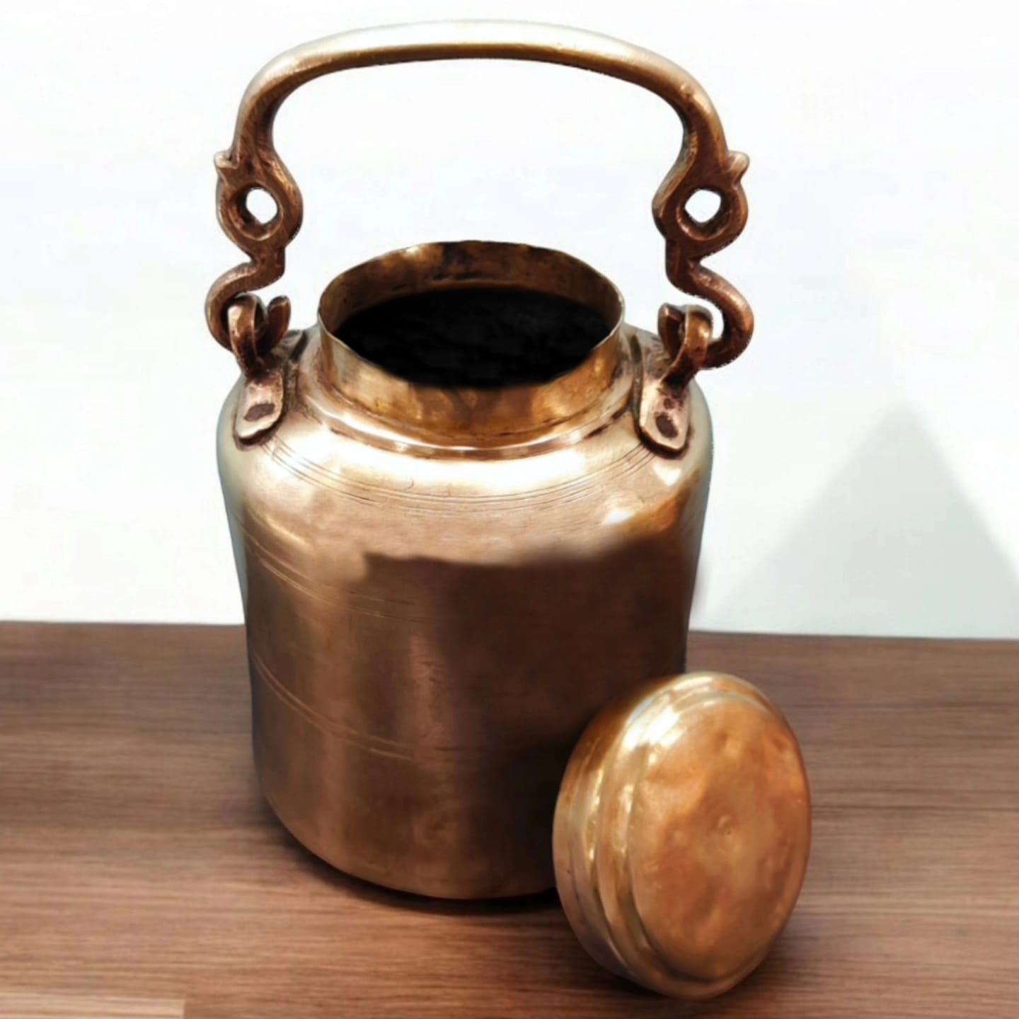 OGMC/16 -Vintage Brass Big Size Milk / Ghee / Oil Canister With Air Tight Lid And Strong Handle | KITCHENWARE | UTENSILS | HOME APPLIANCES