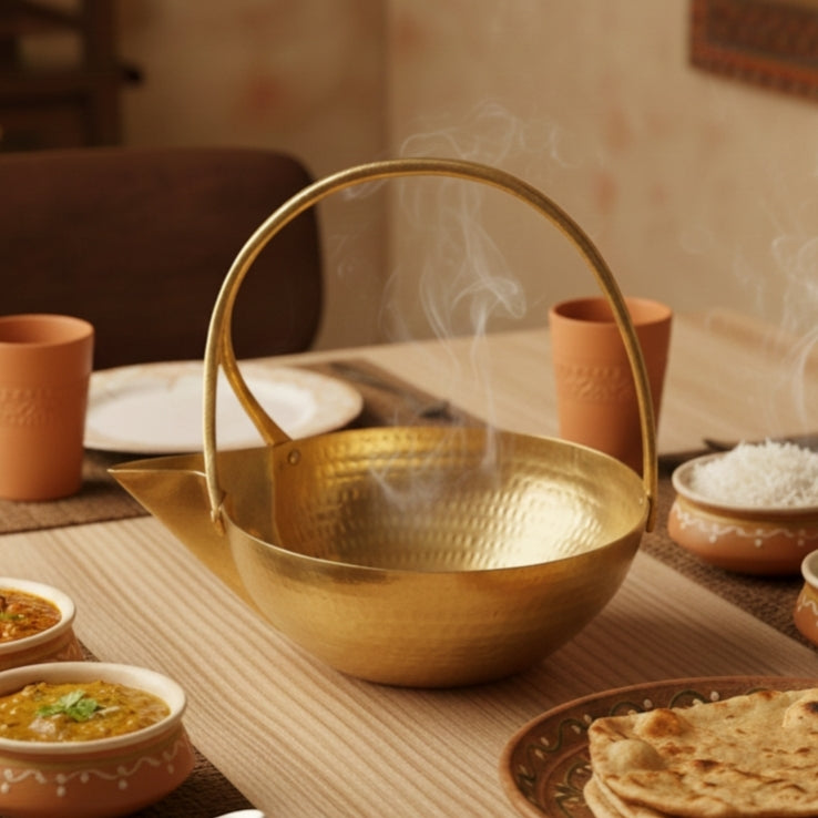 CU/25 - Vintage Brass Beautifully Hammered Serving Bowl with Solid Handle | KITCHENWARE | UTENSILS | HOME APPLIANCES