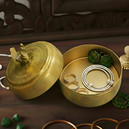 RA/031 | 100% Pure Brass Vintage Style Beautifully Engraved Matt Look Trinket Box with Bird on top