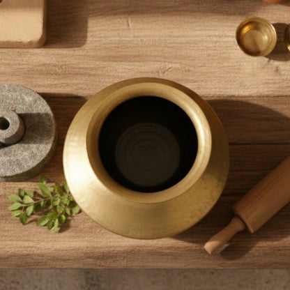 WP/01 - Vintage Pure Brass Very Rare Beautiful Shape  Multipurpose Water Pot | Flower Vase | Planter