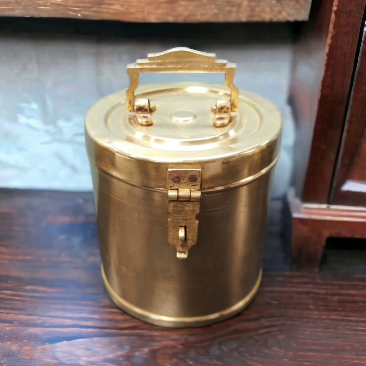 ORIGINAL ANTIQUE: AT/176 - Vintage Brass Cylindrical Lockable Box With Handle | KITCHENWARE | UTENSILS | HOME APPLIANCES