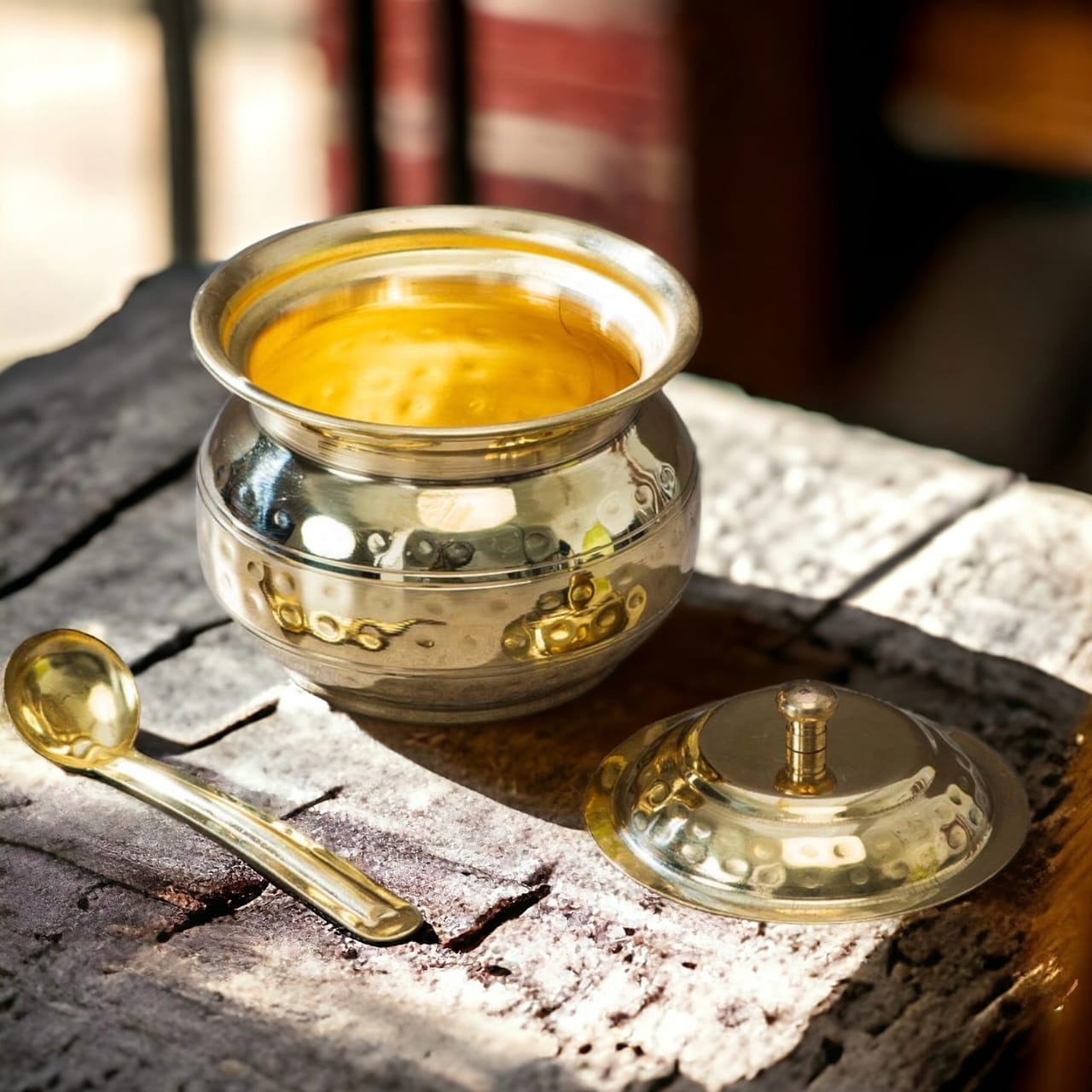 BRAND NEW: NW/085 - Pure Brass Ghee Pot with A Lid and Spoon | KITCHENWARE | UTENSILS | HOME APPLIANCES