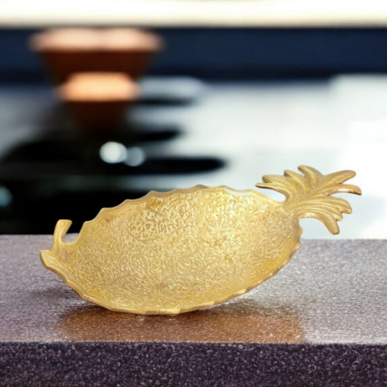 ORIGINAL ANTIQUE: AT/136 - Vintage Brass Pineapple Shape Small Dish Serving Tray | KITCHENWARE | UTENSILS | HOME APPLIANCES