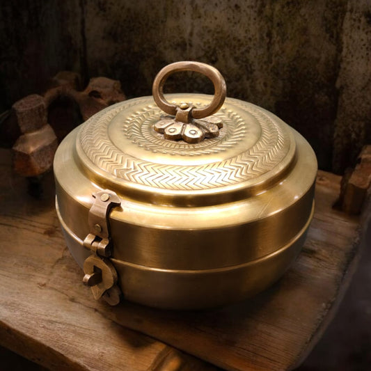 BRAND NEW: NW/018 - 100% Pure Brass Matt Look Very Beautifully Engraved with Lock System Brand New Roti Dabba | Chapati Box | Multipurpose Box | KITCHENWARE | UTENSILS | HOME APPLIANCES