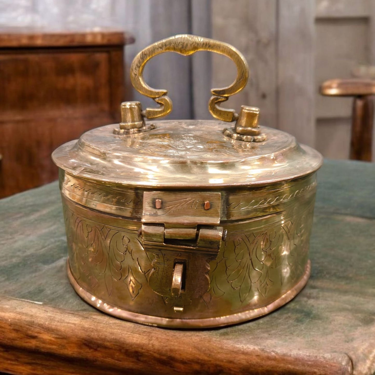 RSB/14 - 100% Pure Brass Rare Vintage Beautifully Engraved Floral Print Handmade Storage Box with Lock System | KITCHENWARE | UTENSILS | HOME APPLIANCES