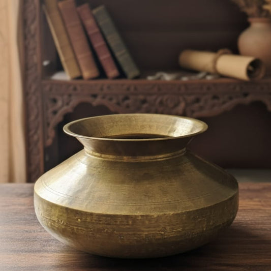 WP/07 - Rare Vintage 100% Pure Brass Big Size Unique Shape Storage Pot | Vase | Planter | KITCHENWARE | UTENSILS | HOME APPLIANCES