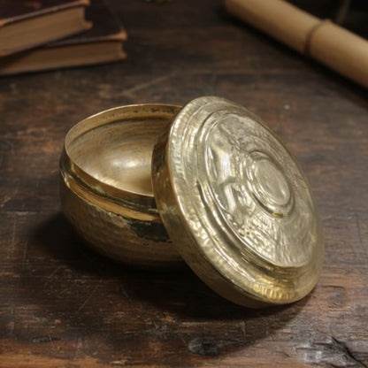RA/088 | Rare Vintage Pure Brass Very Beautiful Shape Storage box