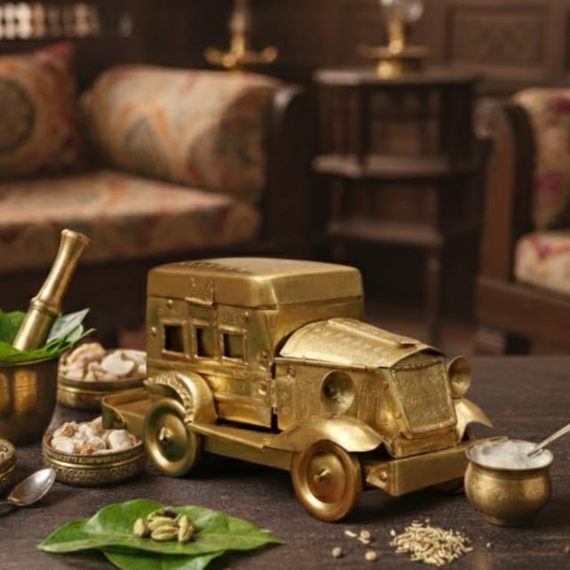 BN/010 | Very Rare Vintage Brass Jeep Shaped Paan Daan Set – Exquisite Betel Nut Supari Box Collectible