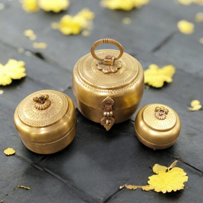 RA/024 | Set of 3 100% Pure Brass Vintage Style Beautifully Engraved Matt Look Trinket Boxes
