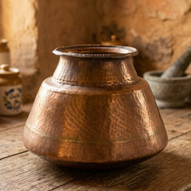 RA/347 | Rare Vintage Pure Copper Beautiful Unique Shape Big Size Pot | Flower Vase | Planter