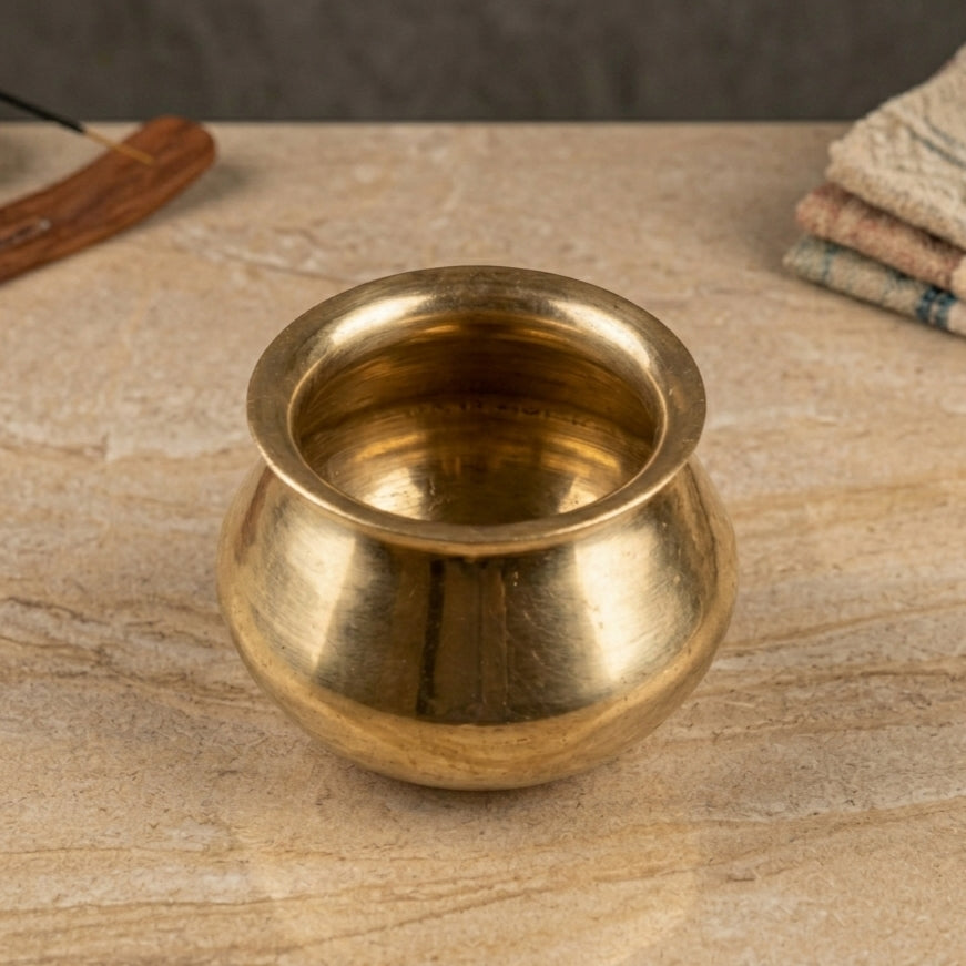 RA/349 | Rare Vintage Pure Brass Beautiful Shape Kalash | Tumbler | Glasses