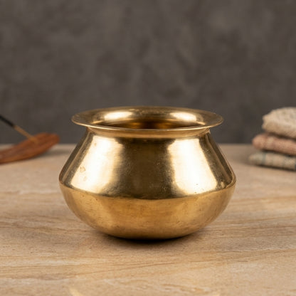 RA/349 | Rare Vintage Pure Brass Beautiful Shape Kalash | Tumbler | Glasses