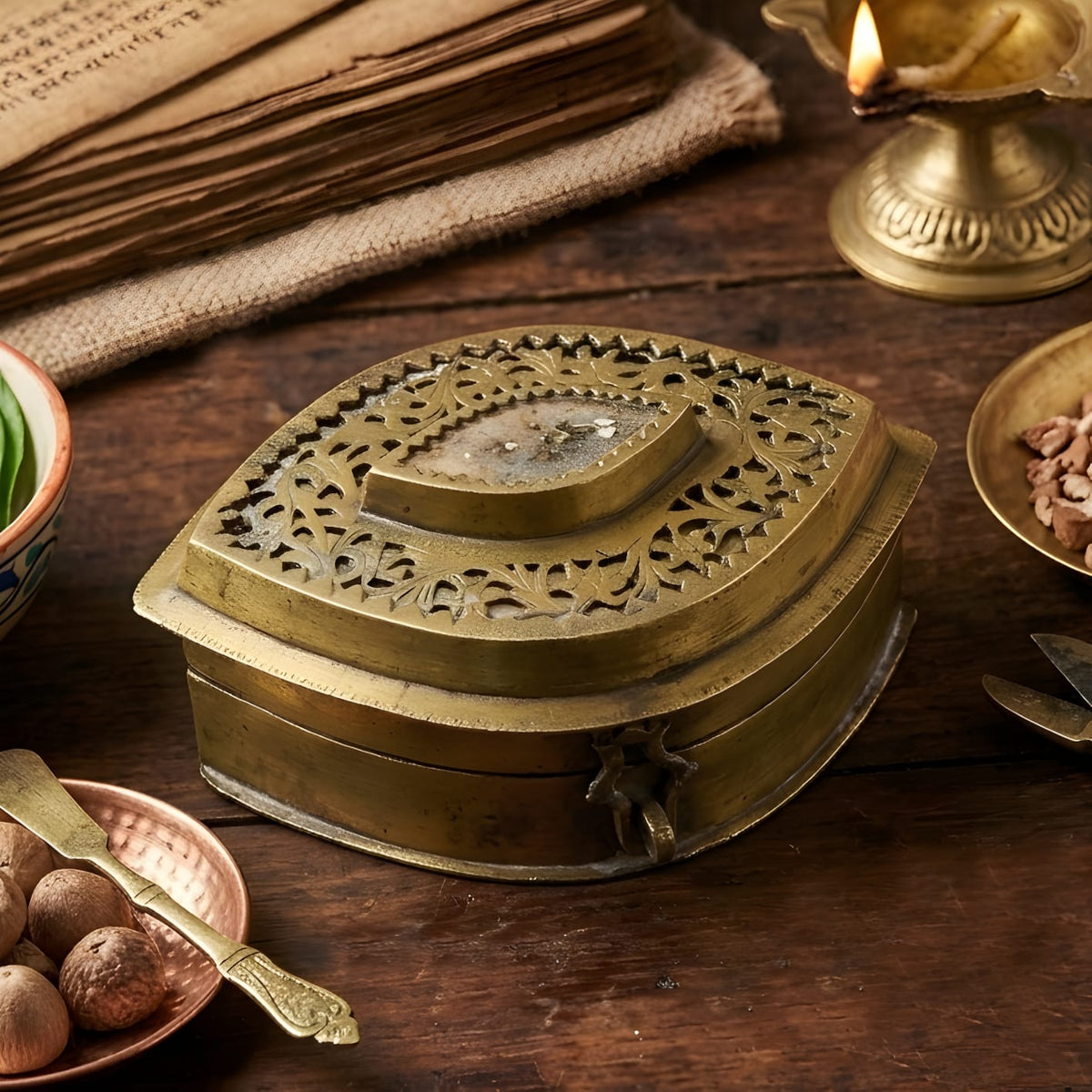 Rare vintage brass Paan Daan with engraved lid - Merchant Antiques